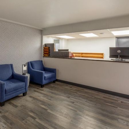 فندق Baymont By Wyndham لاريدو المظهر الخارجي الصورة