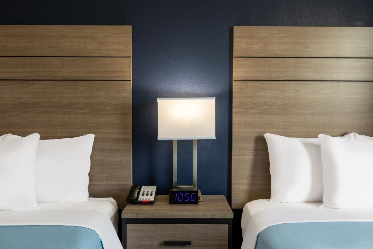 فندق Baymont By Wyndham لاريدو المظهر الخارجي الصورة