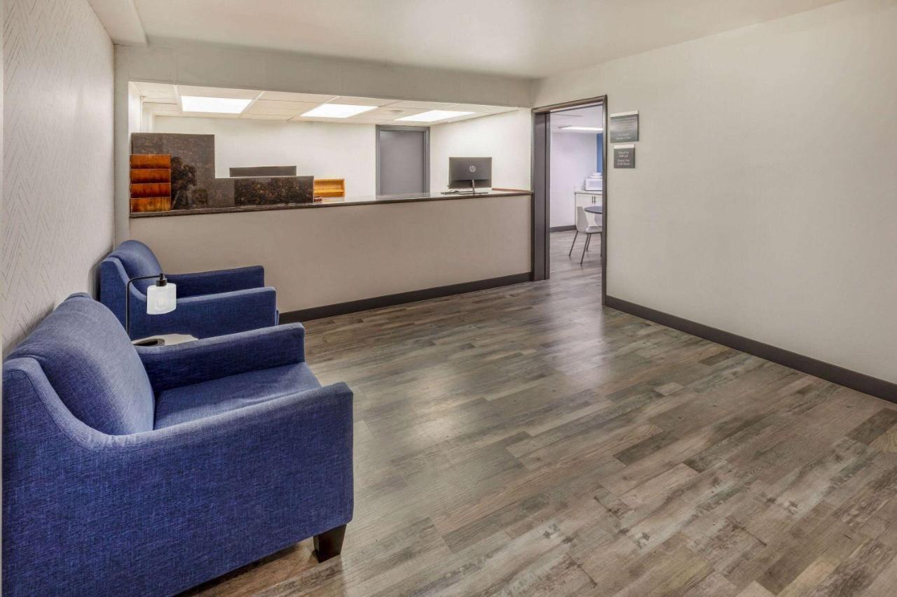 فندق Baymont By Wyndham لاريدو المظهر الخارجي الصورة